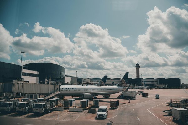 Rent a 9-passenger minibus: simplifiez la location de votre véhicule de groupe